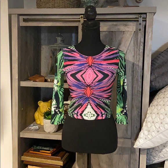 Long sleeve crop top 💗 - Picture 1 of 3